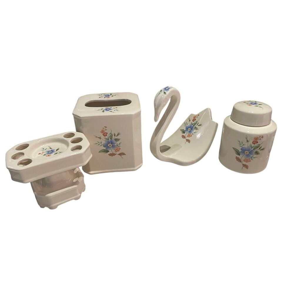 Victorian look four piece cream Bathroom Set Ceramic with floral design.